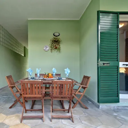 Locazione Turistica V-tta Della Baia Holiday home