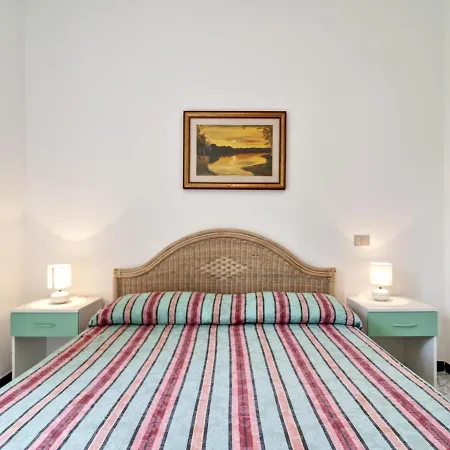 Holiday home Locazione Turistica V-tta Della Baia *